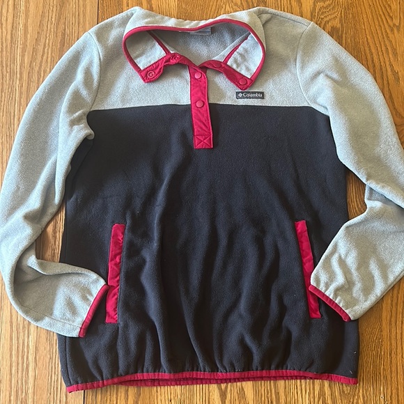 Columbia Jackets & Blazers - Woman’s ladies Columbia sz L size Large fleece Colorblock pullover